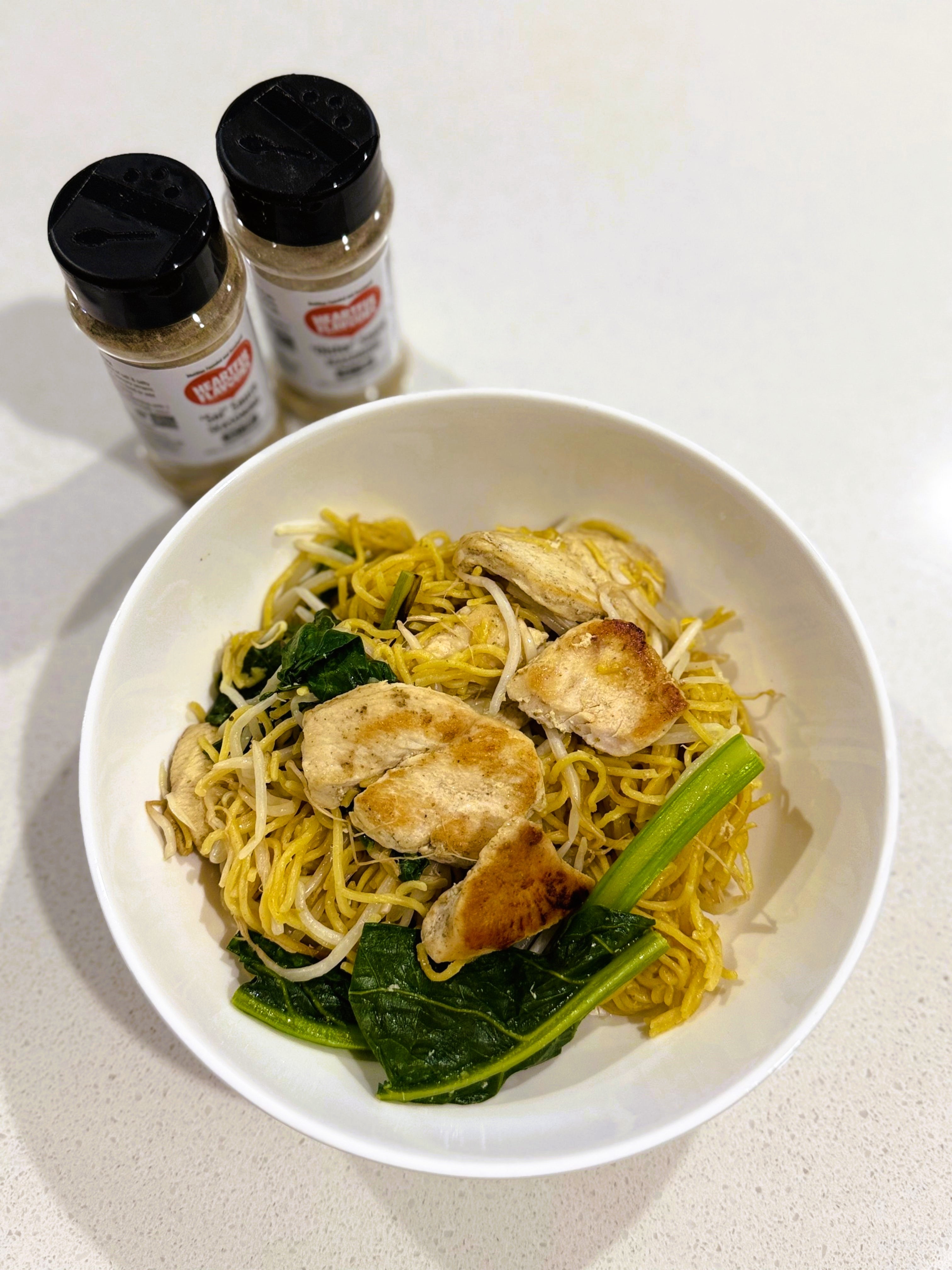 Chinese 'Soi' Sauce Noodles with Chicken and Asian Greens
