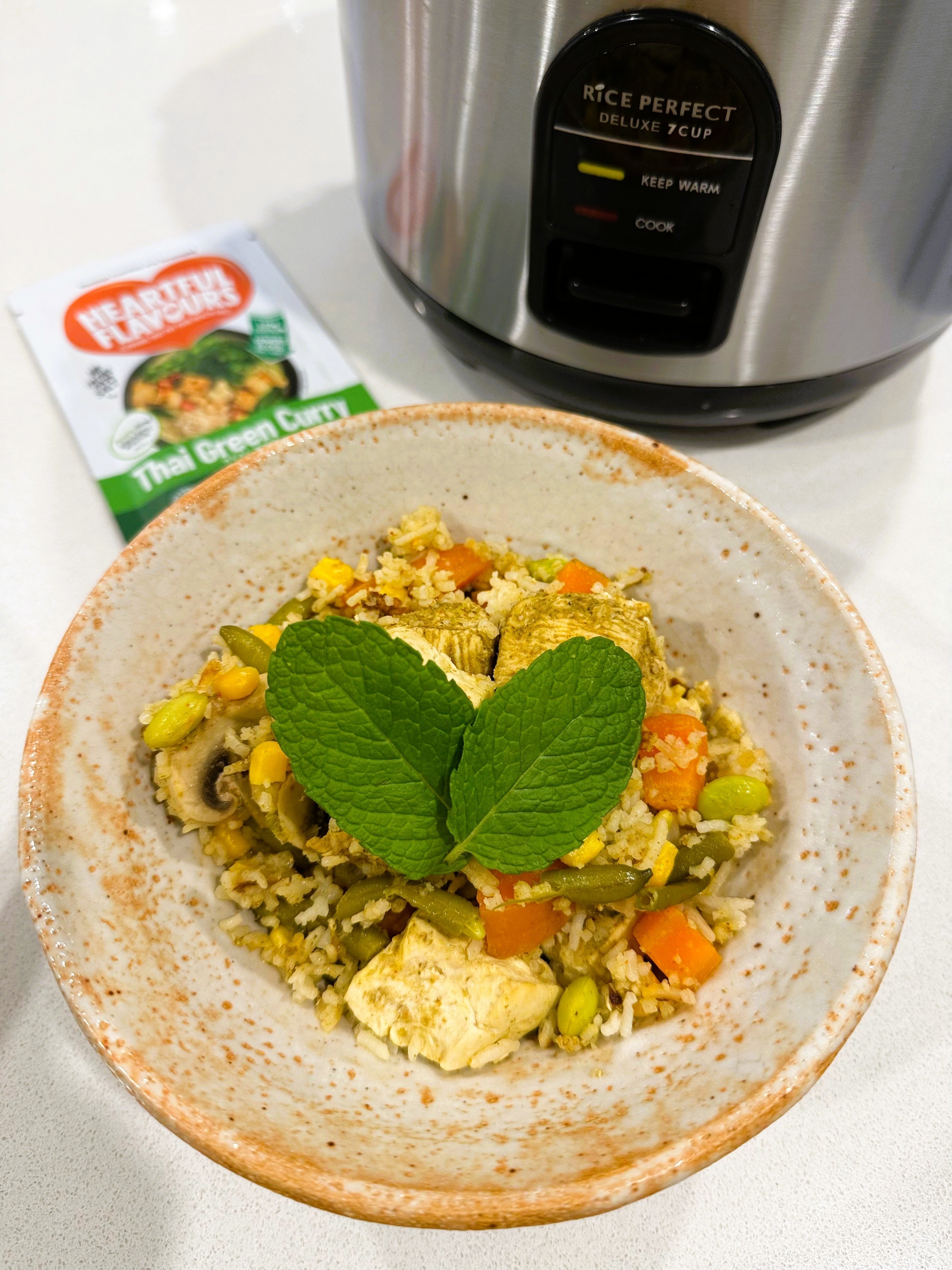 One-pot Thai Green Curry Chicken and Tofu Rice (in Rice Cooker)